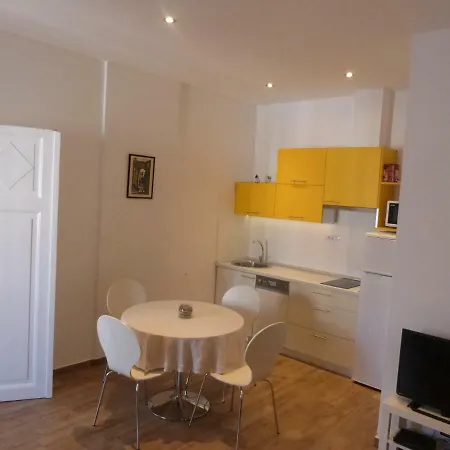 Appartement Ema Lu *